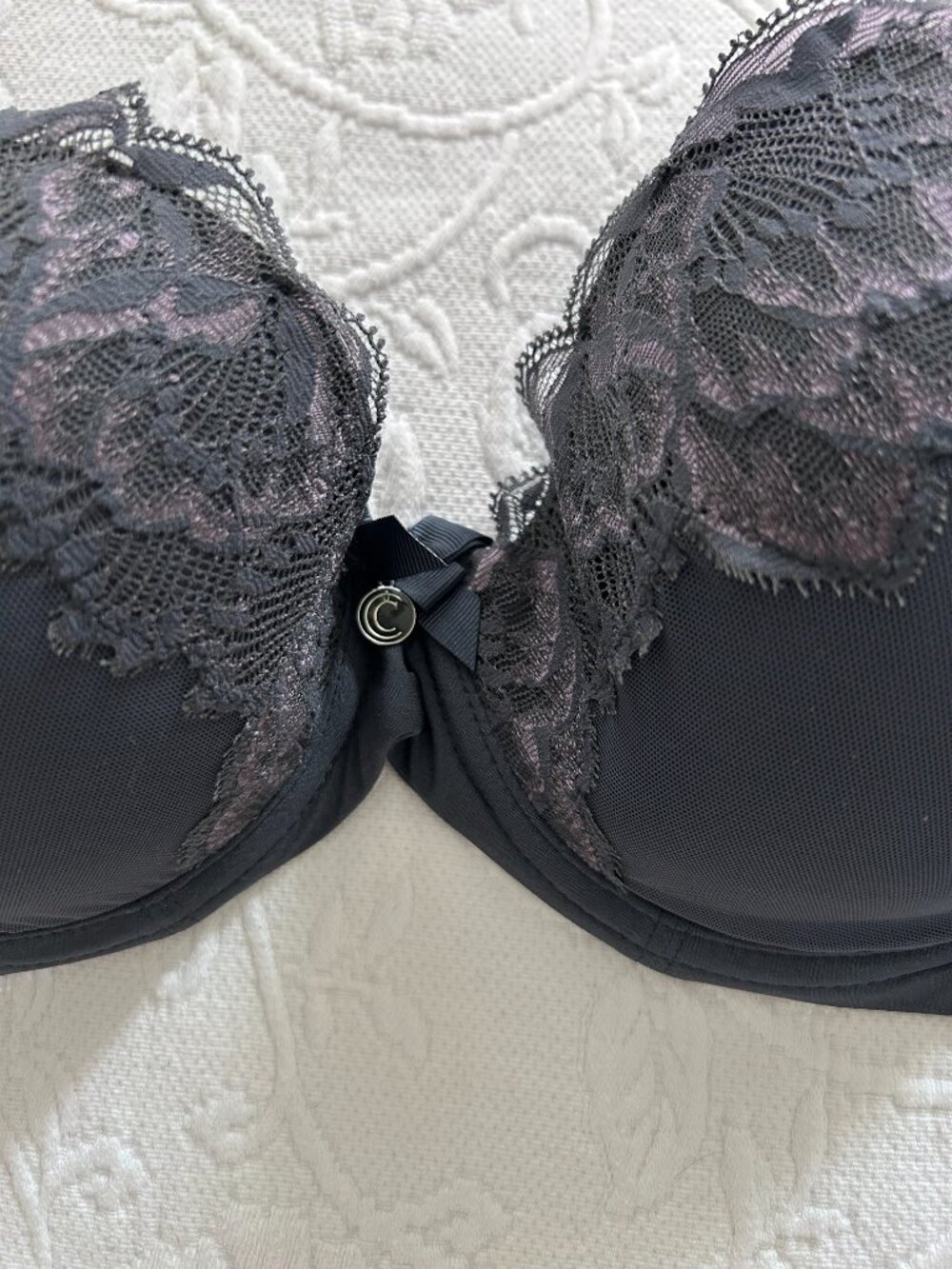 NWOT Chantelle Bra, size 34 DD - Picture 5 of 6